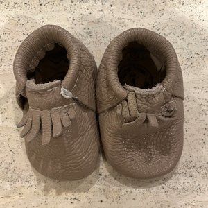 Freshly Picked Baby Crib Shoes / Moccassins US 1